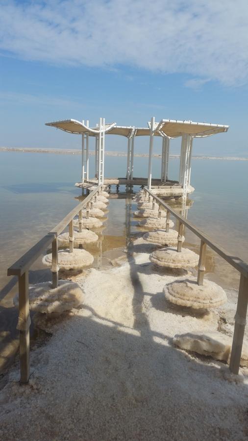 Villa Nadia Hosting Dead Sea Neve Zohar Exterior foto